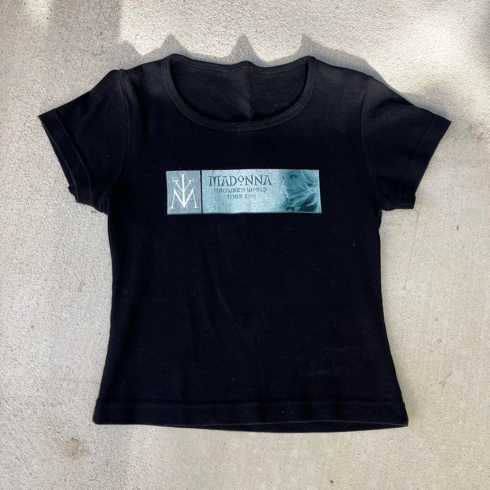 Vintage Madonna Drowned World Tour 2001 baby tee